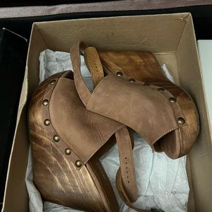 Five Worlds Wedges